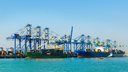 Mundra Port handles 43 vessels in 24 hours