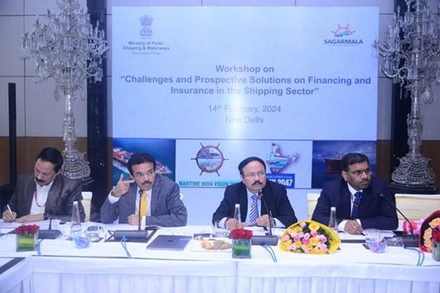 Experts stress on need for long-term funds for shipping sector