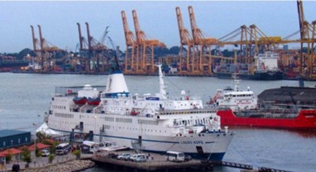 US-bound ship hits Bharat Petroleum crude import facility