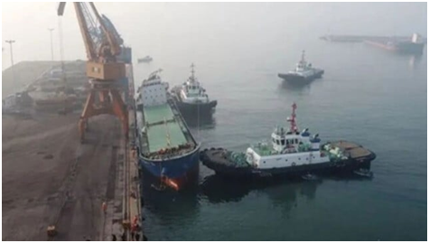 Evergreen Containership and Smaller Bulker Collide off China