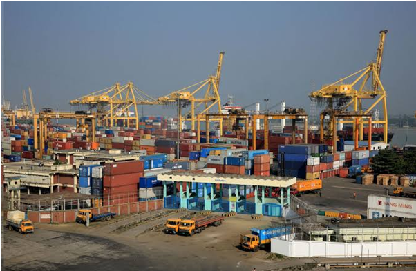 Arrival of larger ships at Chattogram Port besides capacity expansion and draft enhanement speeds up cargo delivery, cuts transit time, cost