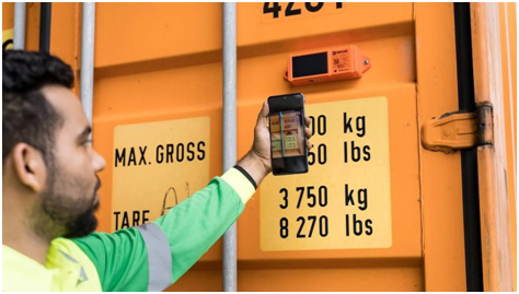 Hapag-Lloyd Launches Real-Time Container Tracking making the shipper concern-free