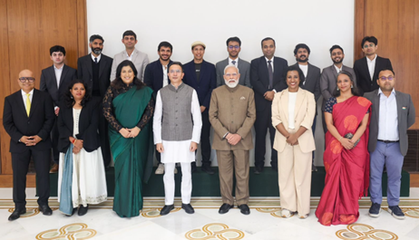 PM holds roundtable with CEOs of AI and Deeptech Startups at Seva Teerth