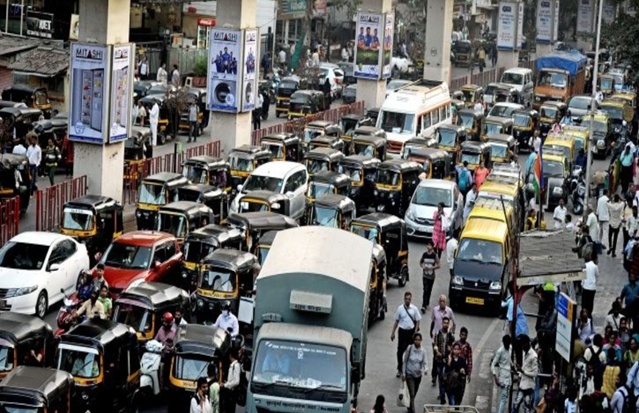 Maharashtra Govt Announces Dedicated Parking Policy amid Urban Congestion Crisis