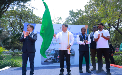 Sarbananda Sonowal flags off CNG Road Sweeping Machines at V.O. Chidambaranar Port