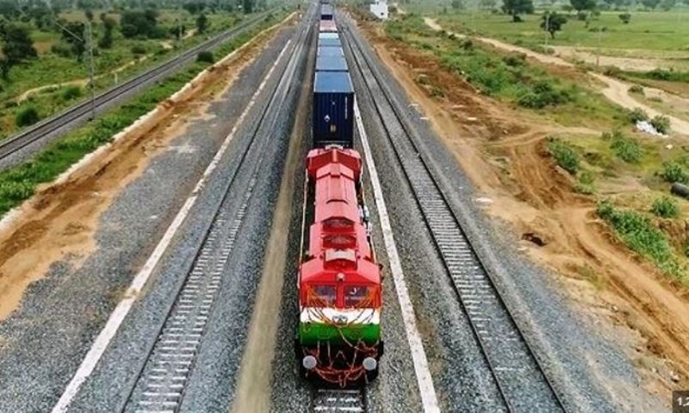 DFC Link to Jawaharlal Nehru Port Set to Intensify Rivalry with Mundra Port