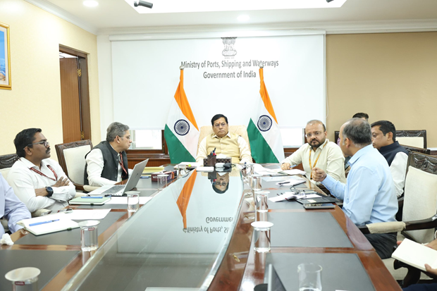 Shipping Ministry Reviews Maritime Situation in Persian Gulf; Enhanced Monitoring to Safeguard Indian Vessels & Seafarers