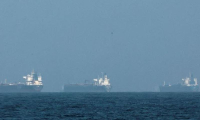 US-Iran Deal to Reopen Hormuz Seen Boosting Global Trade, Lowering Energy Costs and Supporting India’s Growth