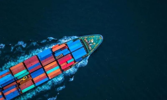 Singapore-Flagged Cargo Ship Attacked in Strait of Hormuz, Raising Fears Over Fragile US-Iran Truce