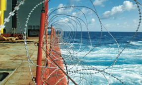 Pirates board and damage tanker south of Yemen