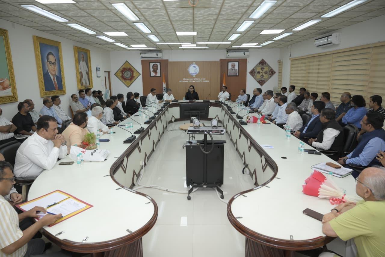 Union Minister for PSW  visits DPA : Reviews Port Performance.