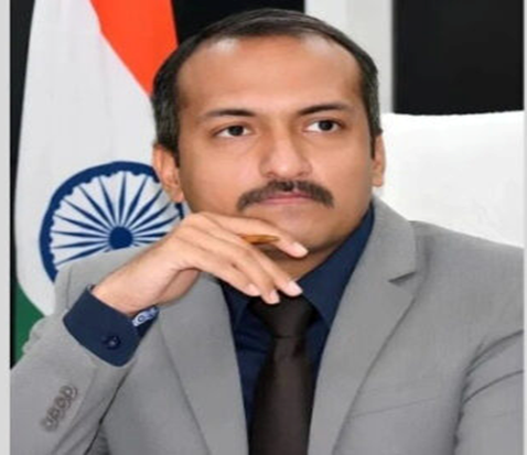 Centre appoints Telangana IAS Patil as Deputy DG in Shipping Ministry