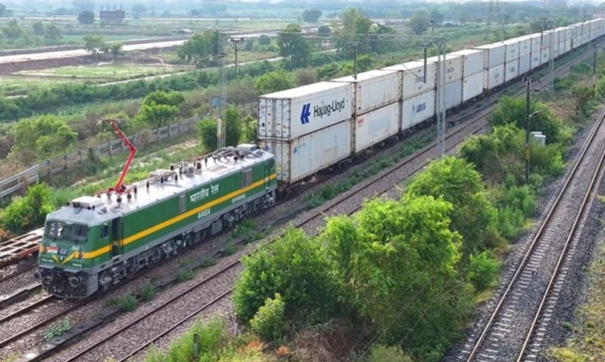 DFCCIL Achieves Major Milestone, Contributes 14% of Indian Railways’ Freight Traffic on Just 4% of Network