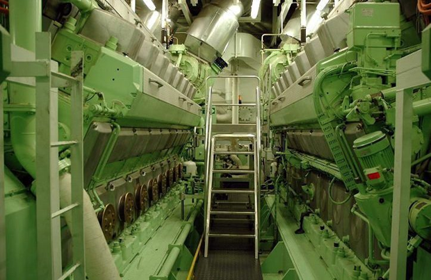 AI boom puts shipowners in race with tech giants for engines