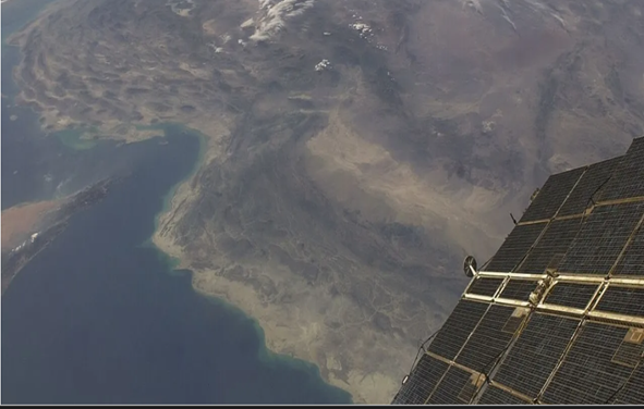 Iran-Oman Hormuz plan adds complexity but little hope of reopening