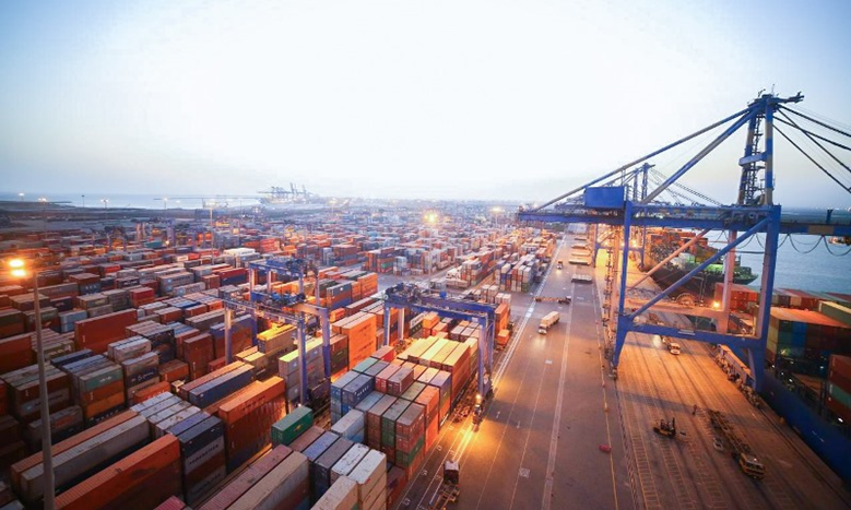 Mundra Port Standoff Disrupts EXIM Cargo Movement; FIEO Seeks Government Intervention