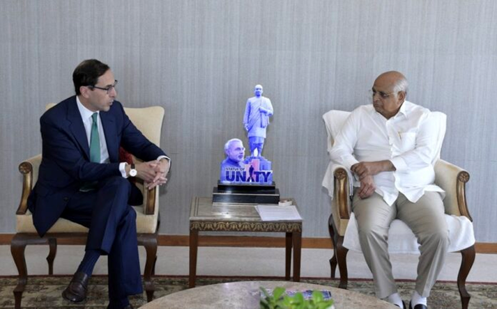 Gujarat CM Bhupendra Patel meets BlackRock COO Robert Goldstein to explore investment opportunities